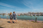 Kijken bij de haven
